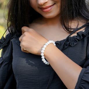 White Howlite Healing Crystal Bracelet