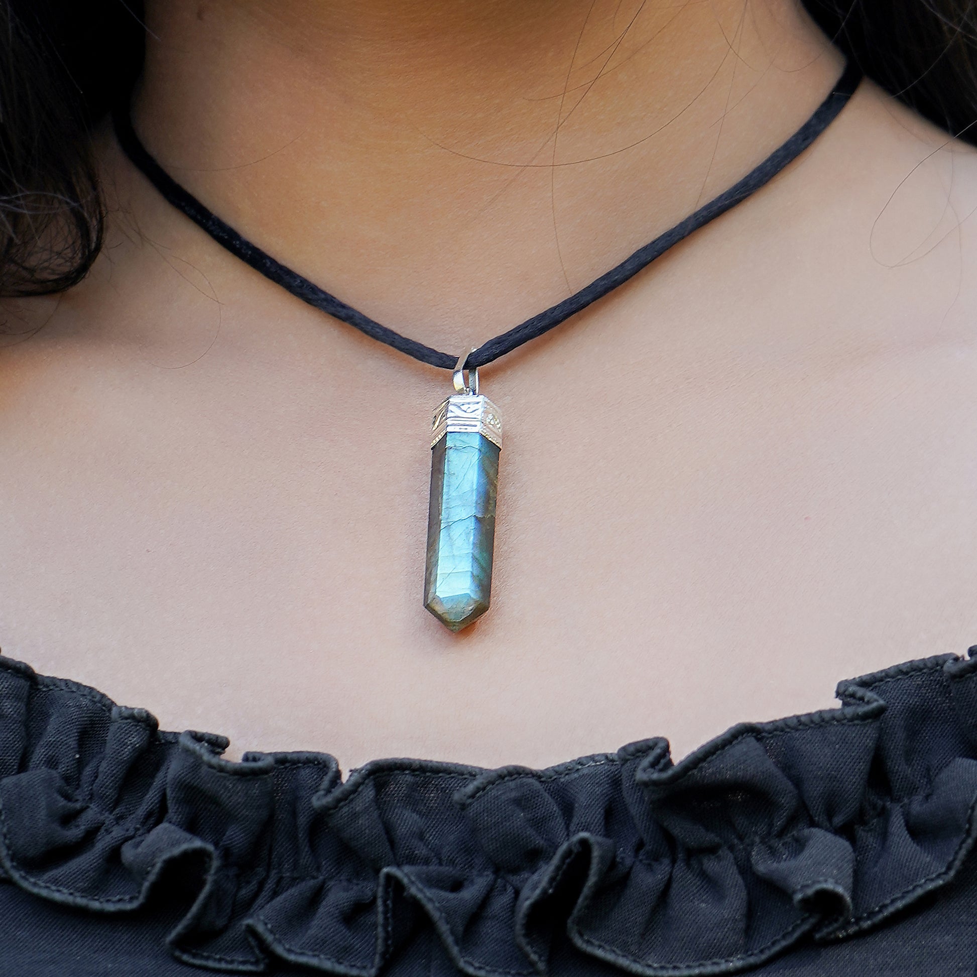 Labradorite Healing Crystal Necklace